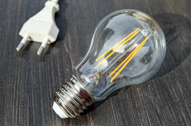 light-bulb-1640438_1280 (1)
